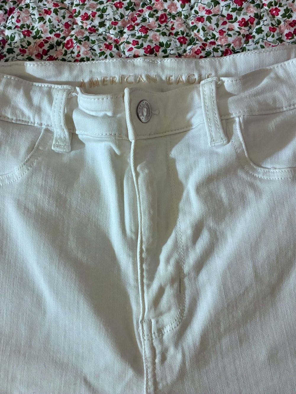 American Eagle Outfitters Women’s White Slim Jeans